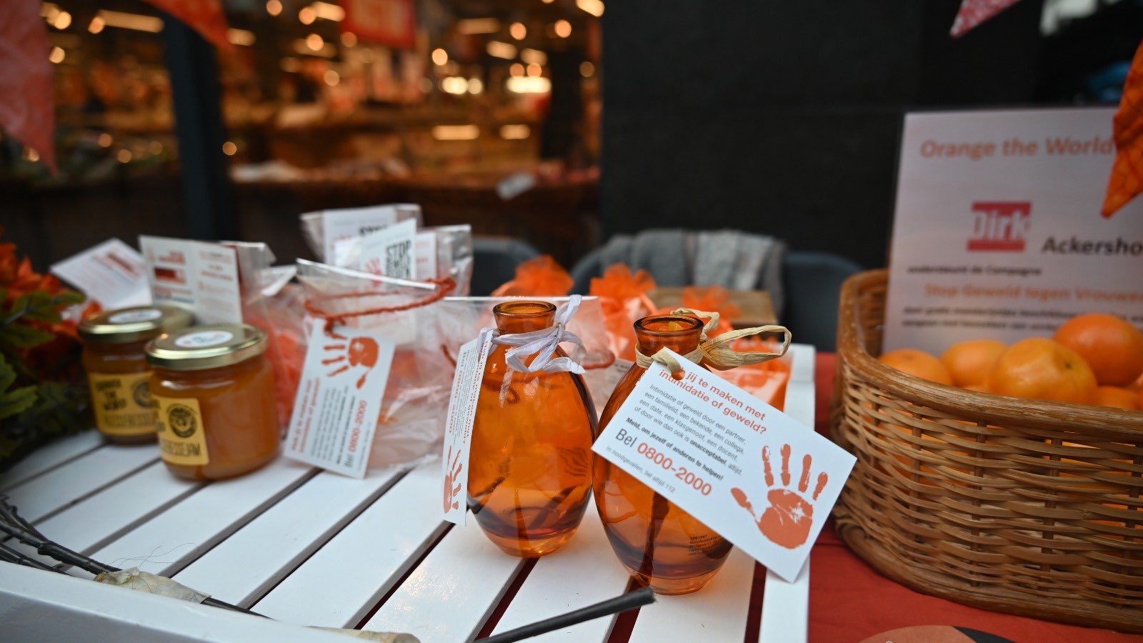 marktkraam orange the world